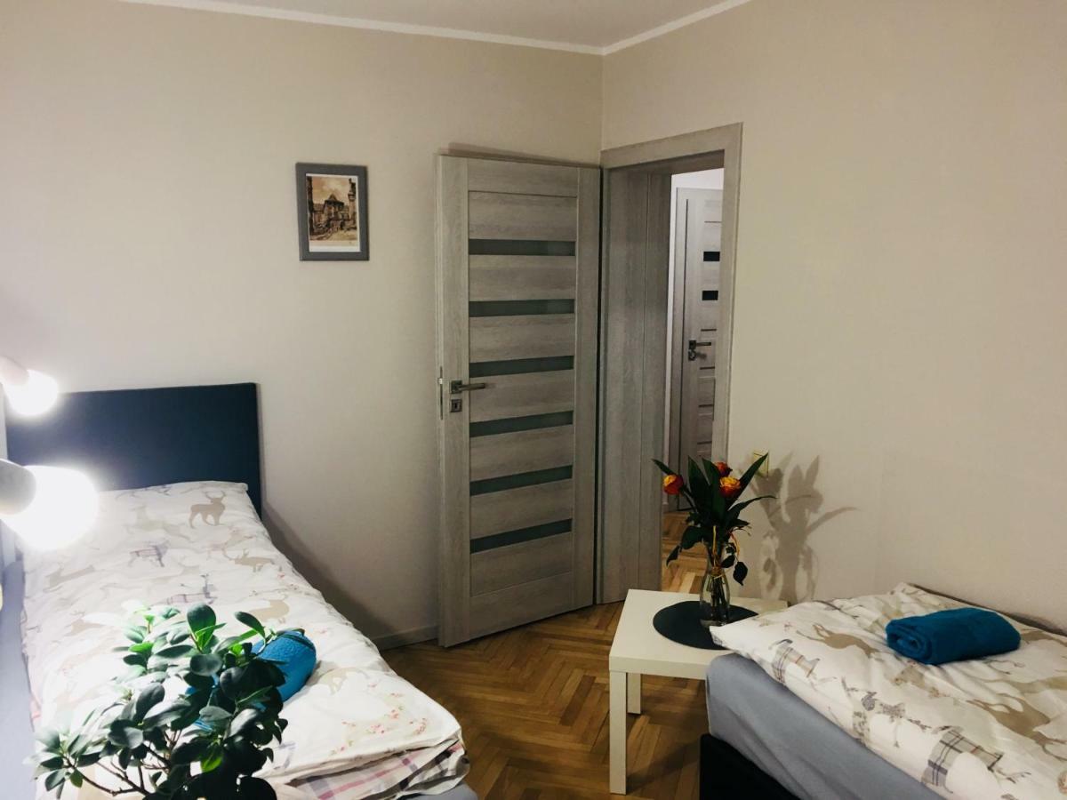 Kotlarska Apartment Wroclaw Bagian luar foto