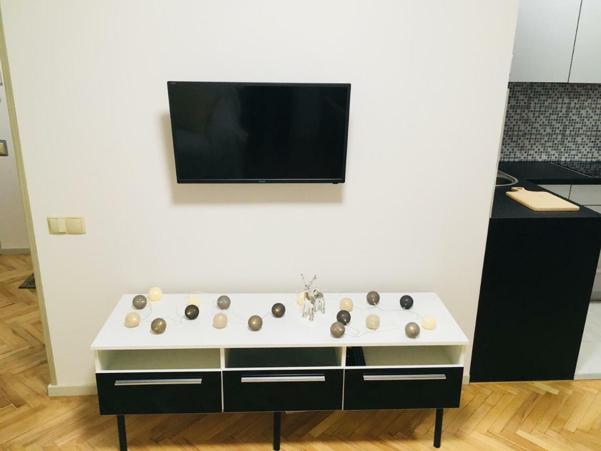Kotlarska Apartment Wroclaw Bagian luar foto